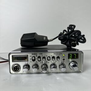 Uniden PC78LX 40 Channel Mobile Trucker's CB Radio w/mircophone